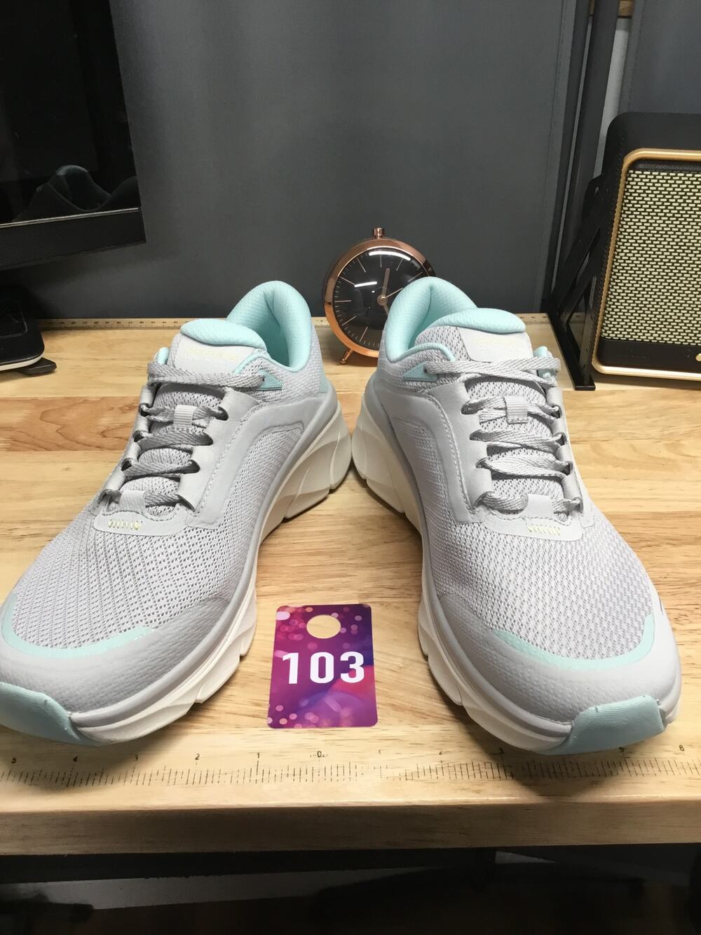 Skechers Relaxed Fit: D'Lux Walker 2.0 Women's 11 Gray Mesh Classic Stroll Shoes